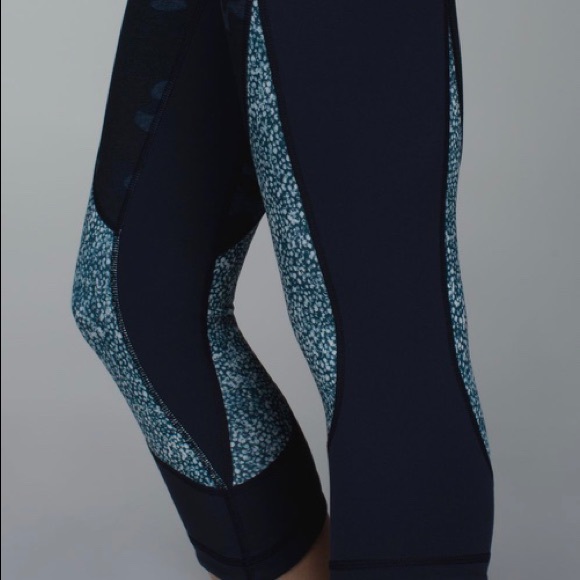 Lululemon athletica wunder under lotus camo crop - Picture 8 of 14